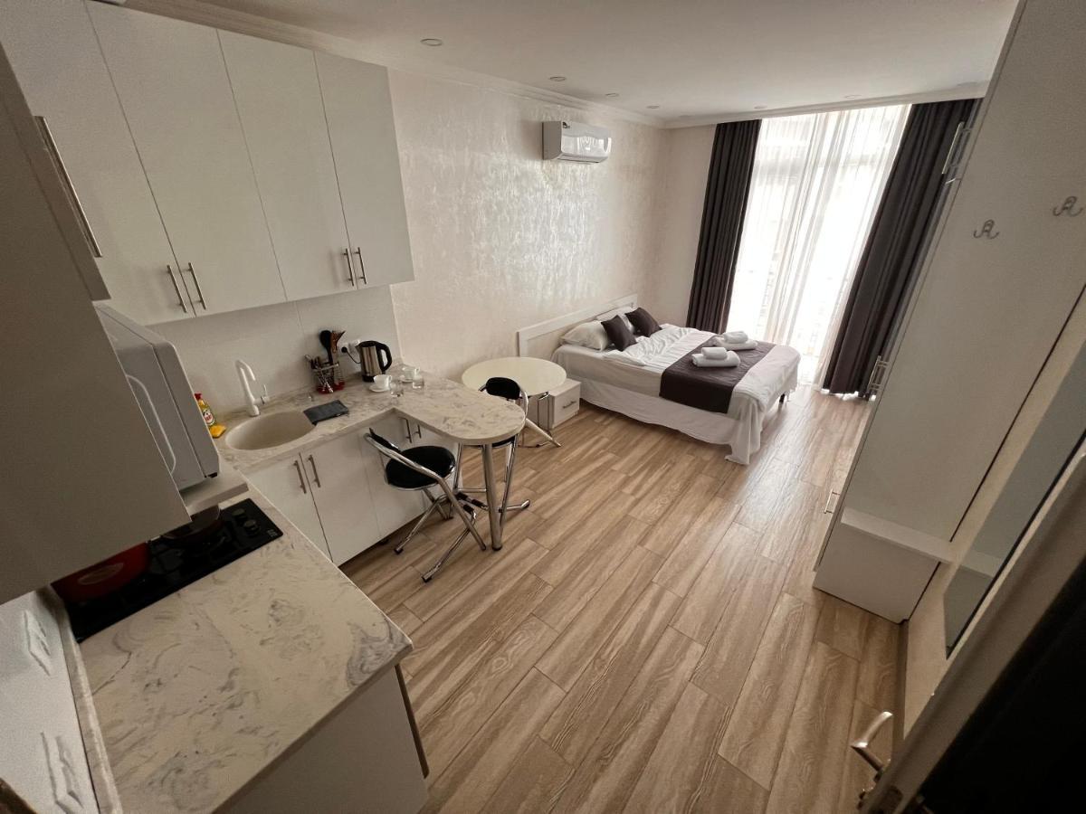 27 Floor Apartments Batumi Exterior foto